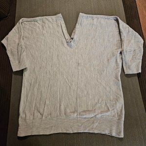 Banana Republic v-neck lightweight Merino wool sweater L